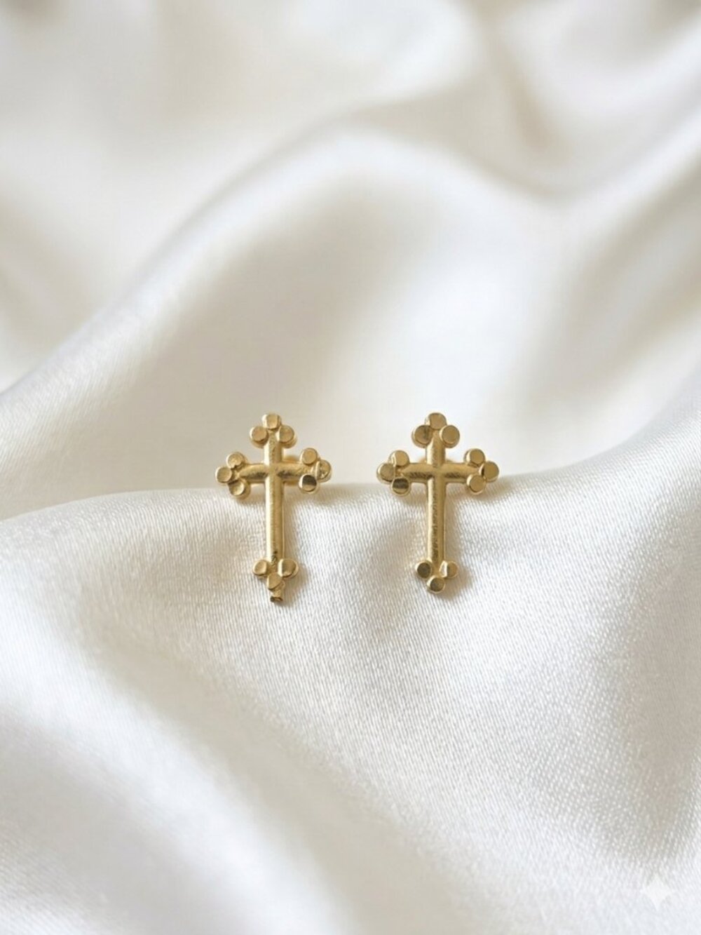 Vintage 10K Solid Gold Bottony Cross earrings: A Heritage of Grace